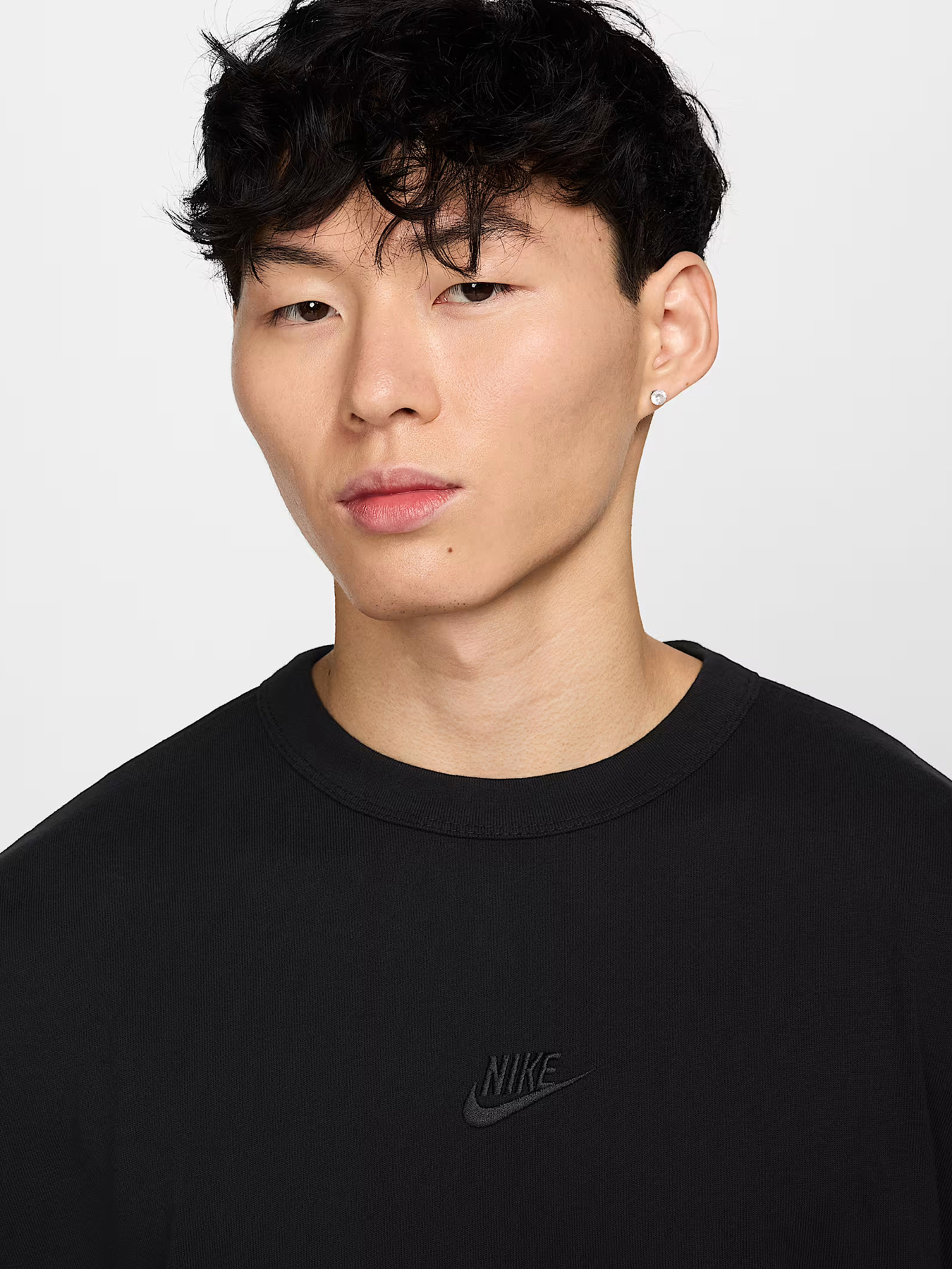 Футболка NIKE SPORTSWEAR PREMIUM ESSENTIALS модель HF9606-010 Футболка NIKE SPORTSWEAR PREMIUM ESSENTIALS модель HF9606-010 Фото