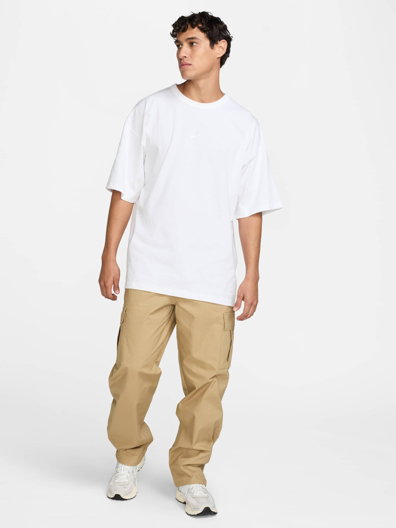 Футболка NIKE Sportswear Premium Essentials White модель HF9606-100 Фото