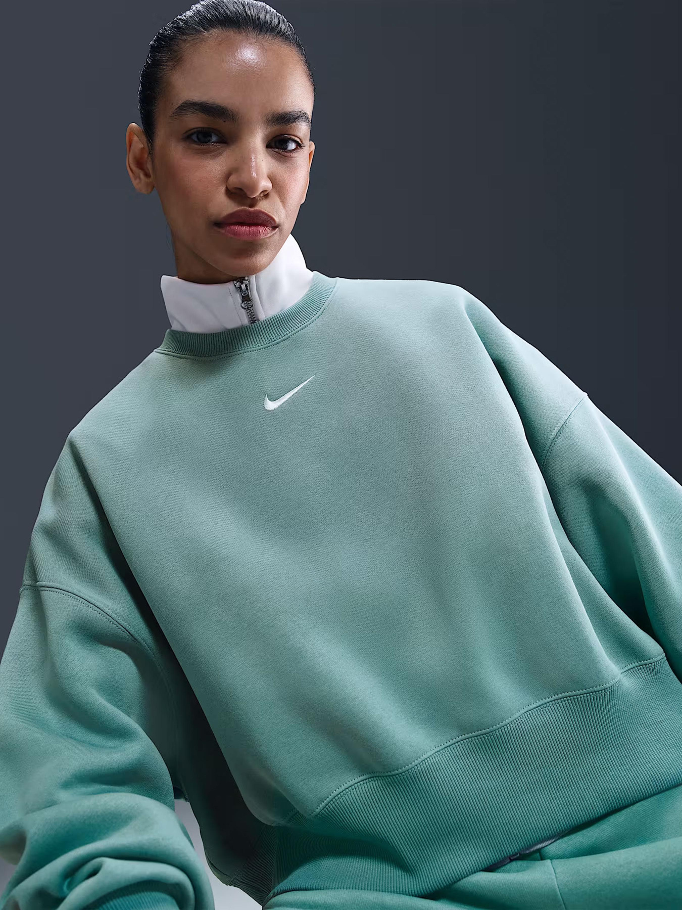 Свитшот NIKE Sportswear Phoenix Fleece модель DQ5761-017 Фото