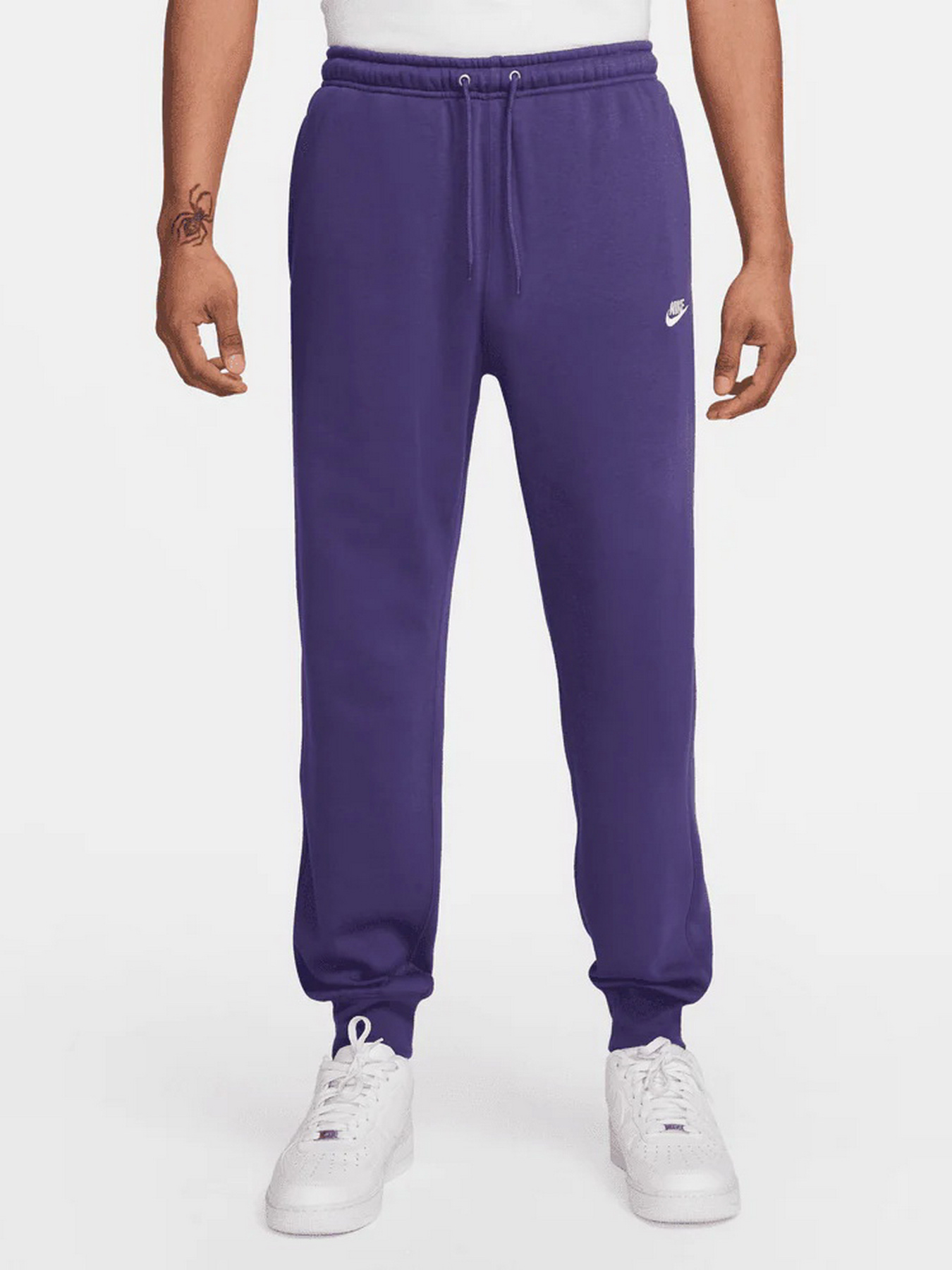 Штаны спортивные NIKE Club Men's Joggers модель FN3787-507 Фото