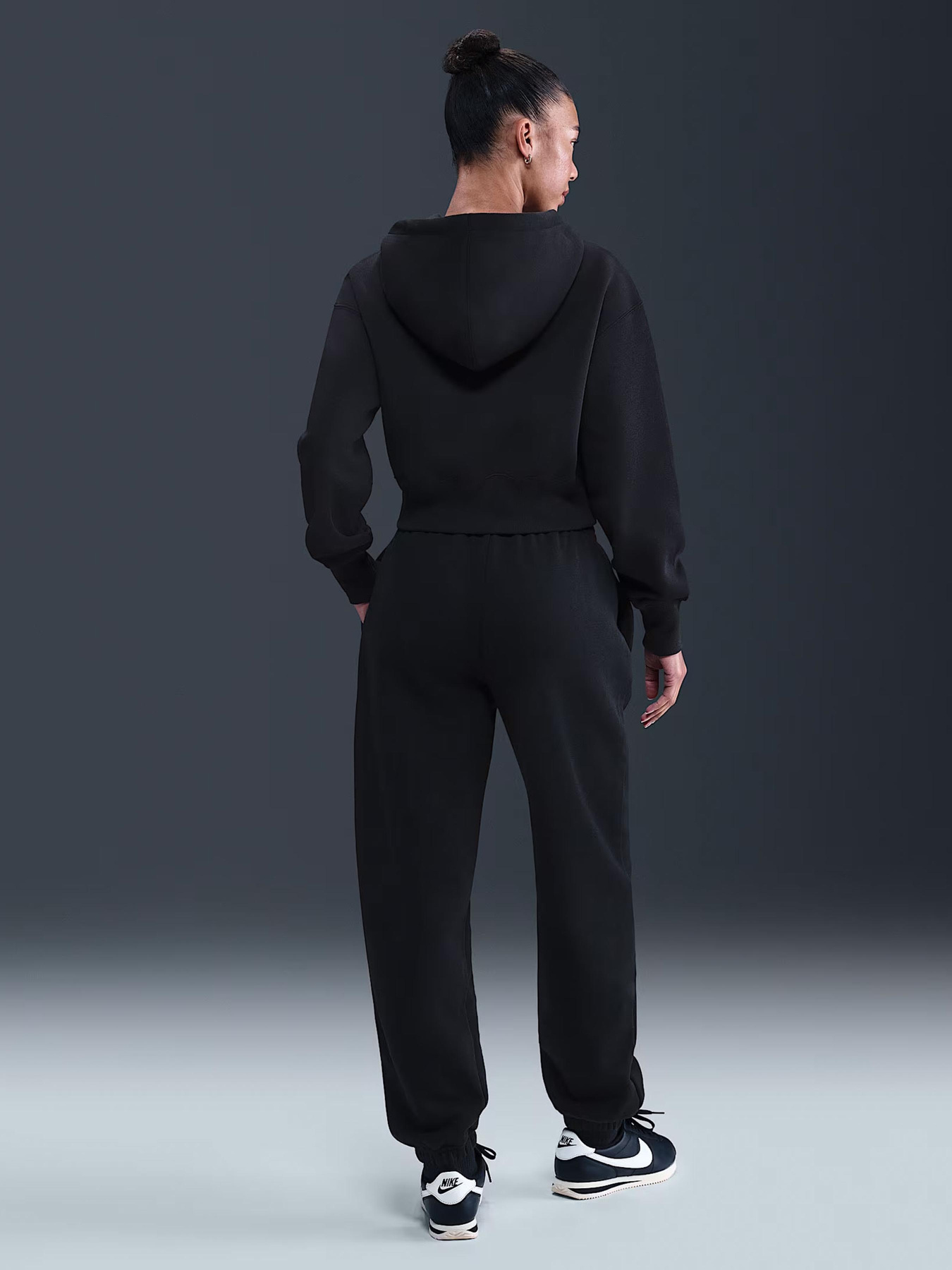 Кофта NIKE SPORTSWEAR PHOENIX FLEECE модель HV2426-010 Фото