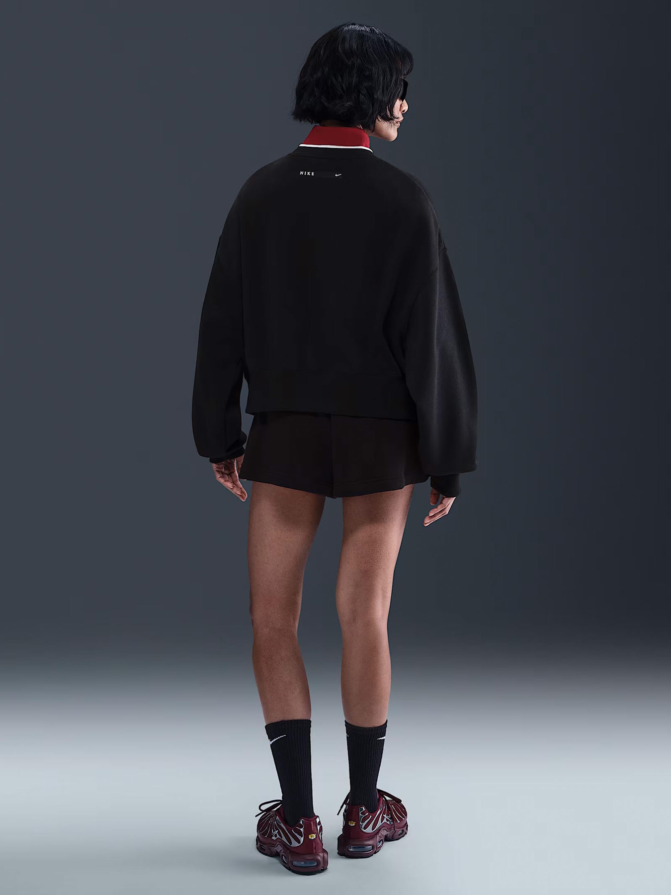 Свитшот NIKE Sportswear Phoenix Fleece модель IH4056-010 Фото