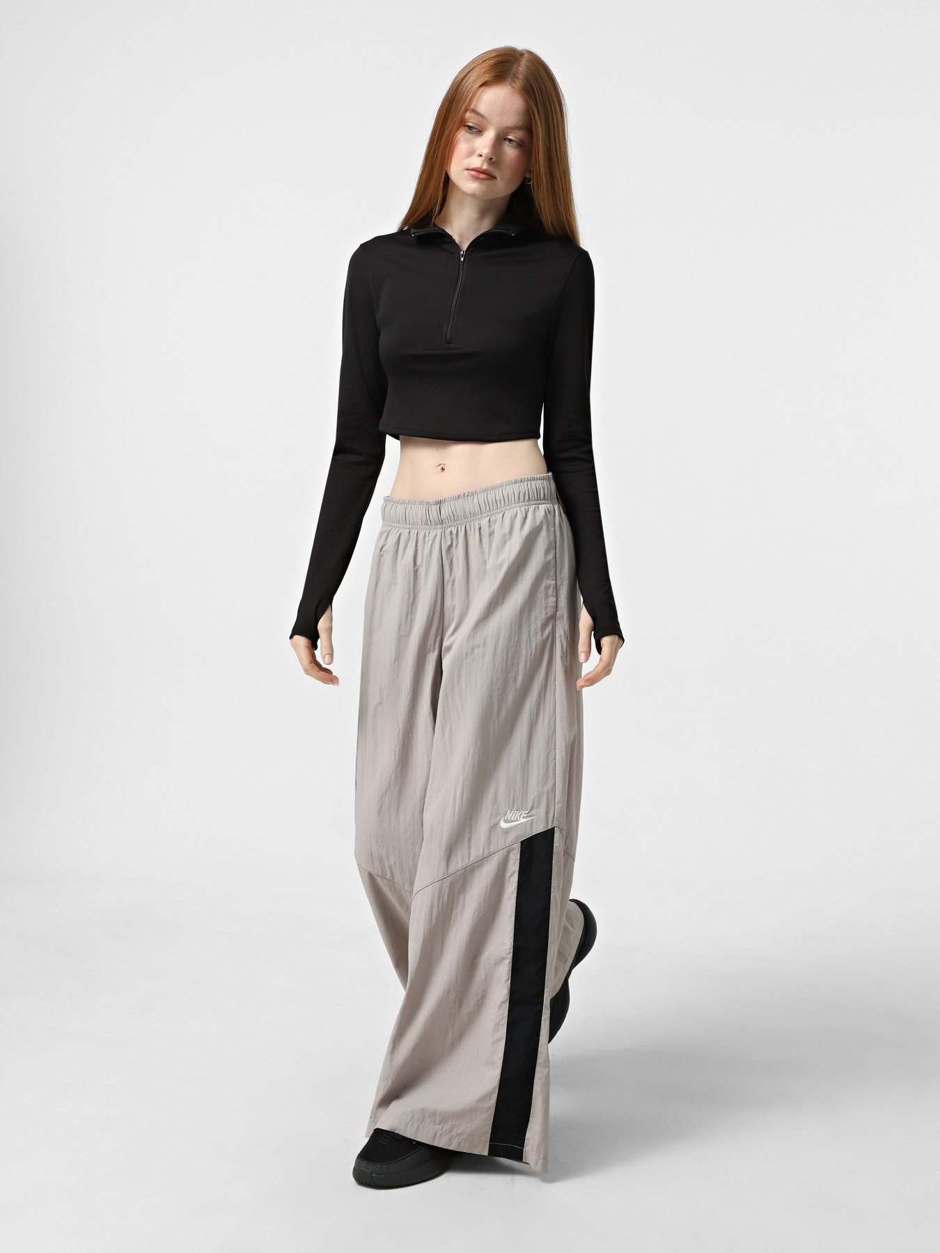 Штаны спортивные NIKE Sportswear Women's Wide-Leg Woven Trousers модель IH8508-009 Фото