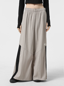 Спортивні штани NIKE SPORTSWEAR WOMEN'S WIDE-LEG WO модель IH8508-009 Фото