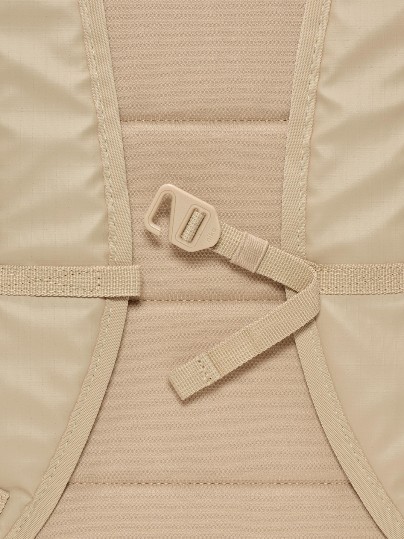 Рюкзак NIKE Heritage 23 L модель DN3592-253 Фото