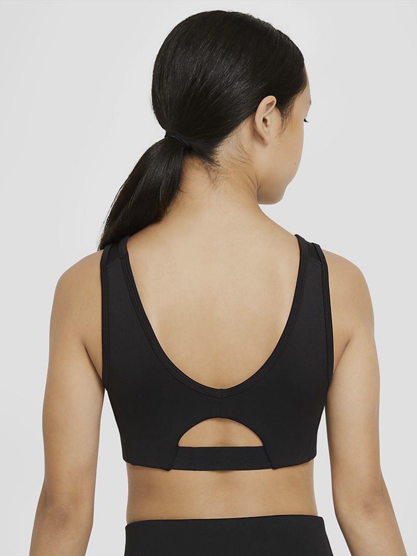 Спортивний топ NIKE Swoosh Luxe модель CZ4150-010 Спортивний топ NIKE Swoosh Luxe модель CZ4150-010 Фото