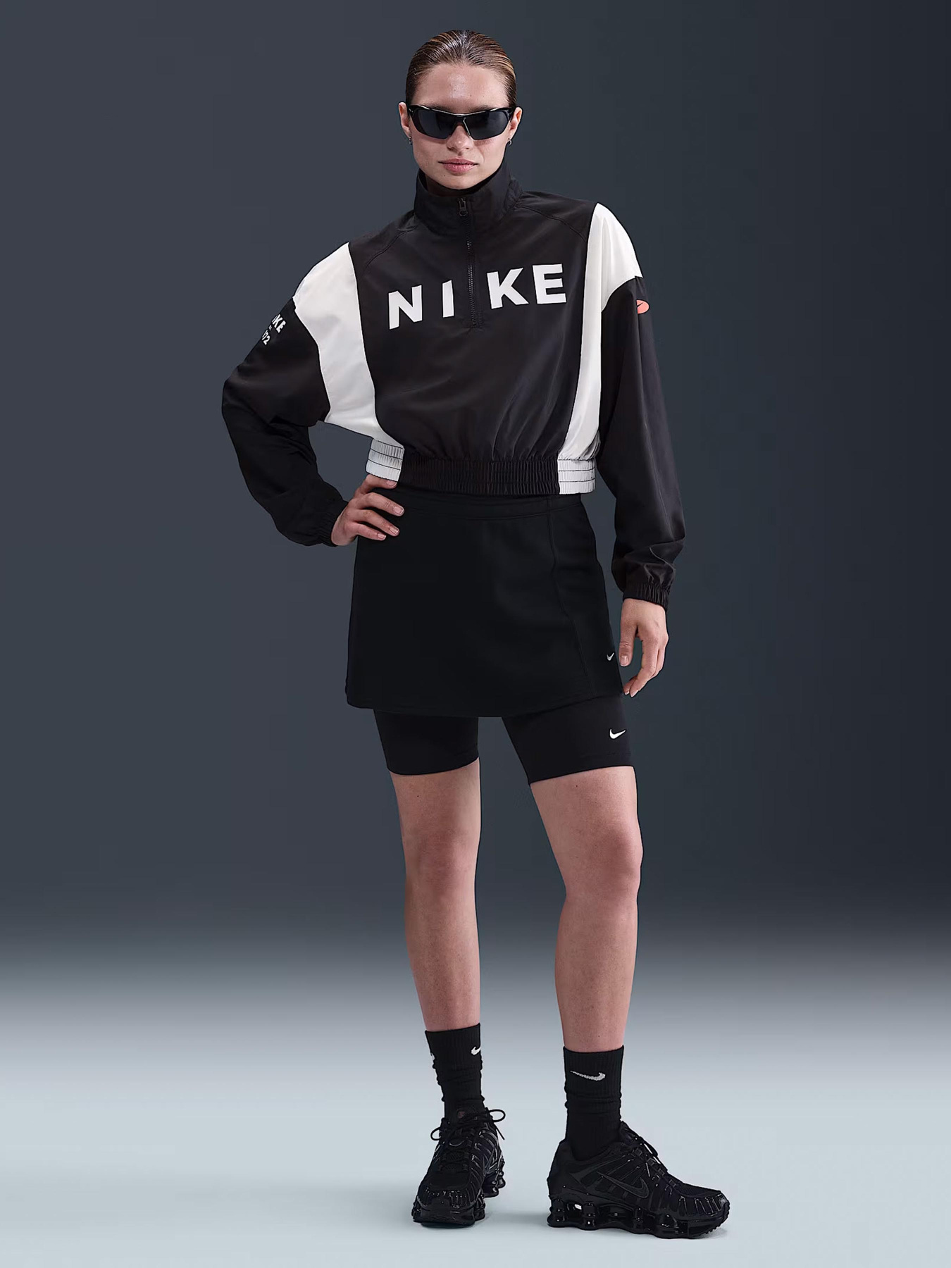 Кофта NIKE SPORTSWEAR модель IH8478-010 Кофта NIKE SPORTSWEAR модель IH8478-010 Фото