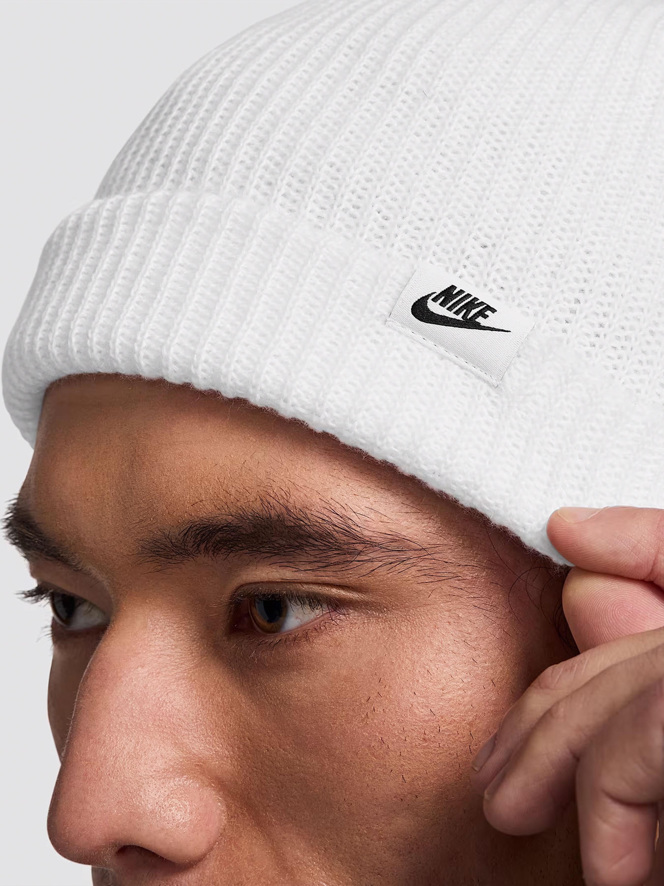 Шапка NIKE U NK TERRA BEANIE SC FUT модель HF0176-100 Фото