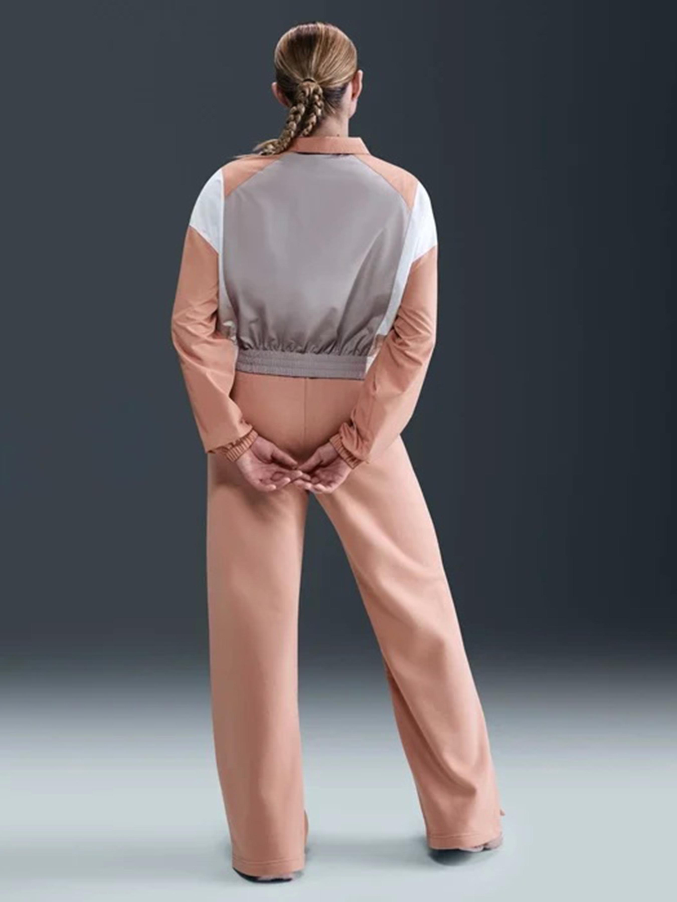 Кофта NIKE W NSW CLSSC WVN REMIX LTWT PO модель IH8478-009 Фото