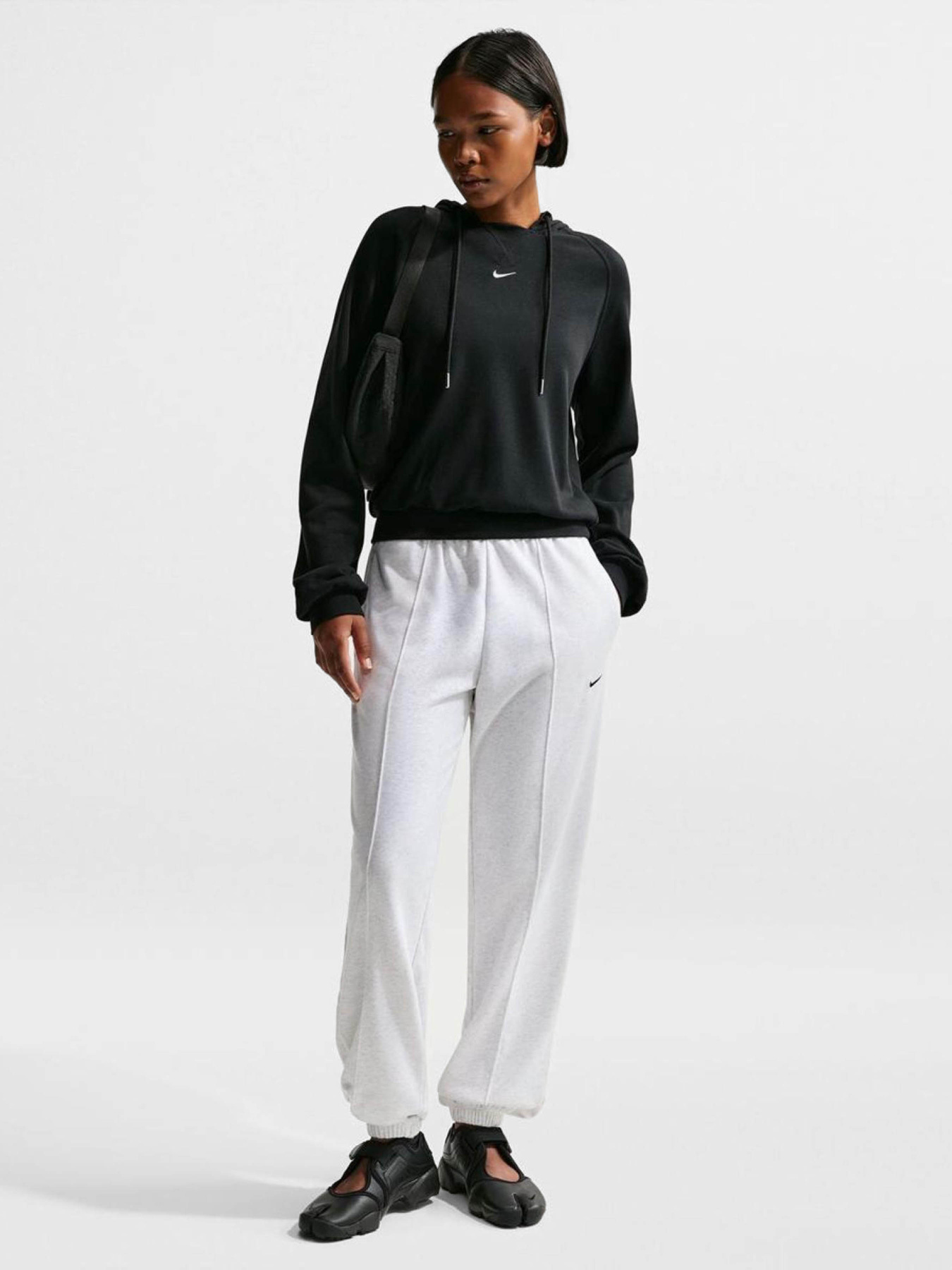 Худі NIKE NSW CHILL FT модель IF0230-010 Фото