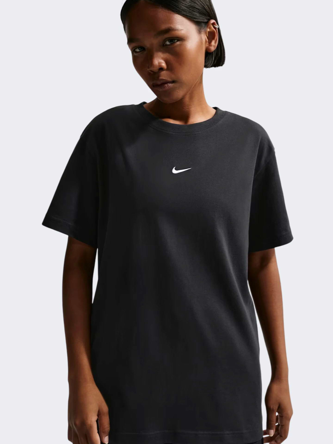 Спортивна футболка NIKE NSW CLASSIC SS TEE модель IH7601-010 Фото