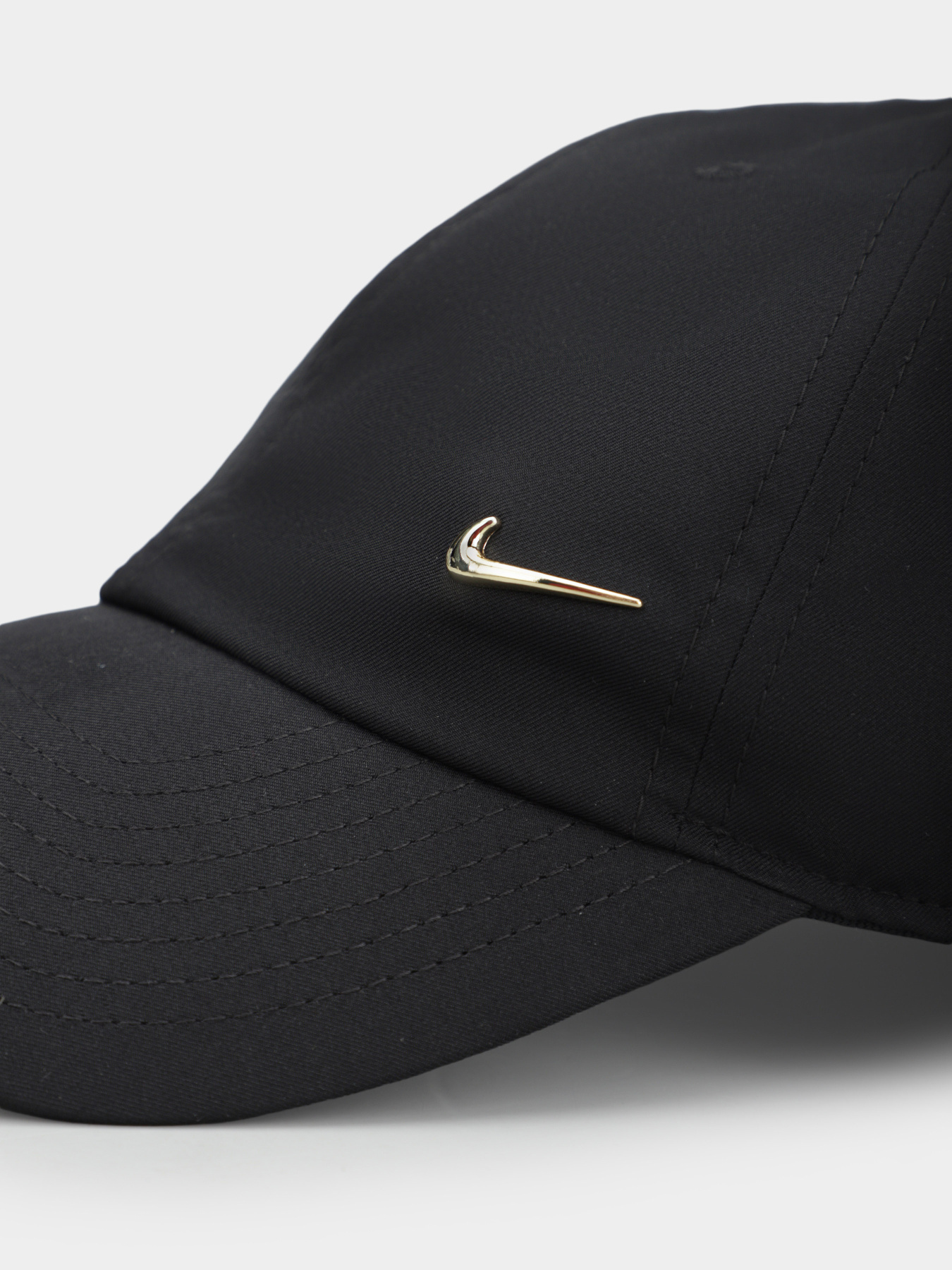 Кепка NIKE 0DF CLUB U CB MTSWSH L модель FB5372-011 Фото