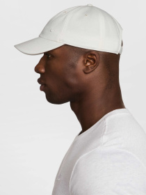 Кепка NIKE CLUB U CB SM SWSH L модель FZ5698-133 Фото