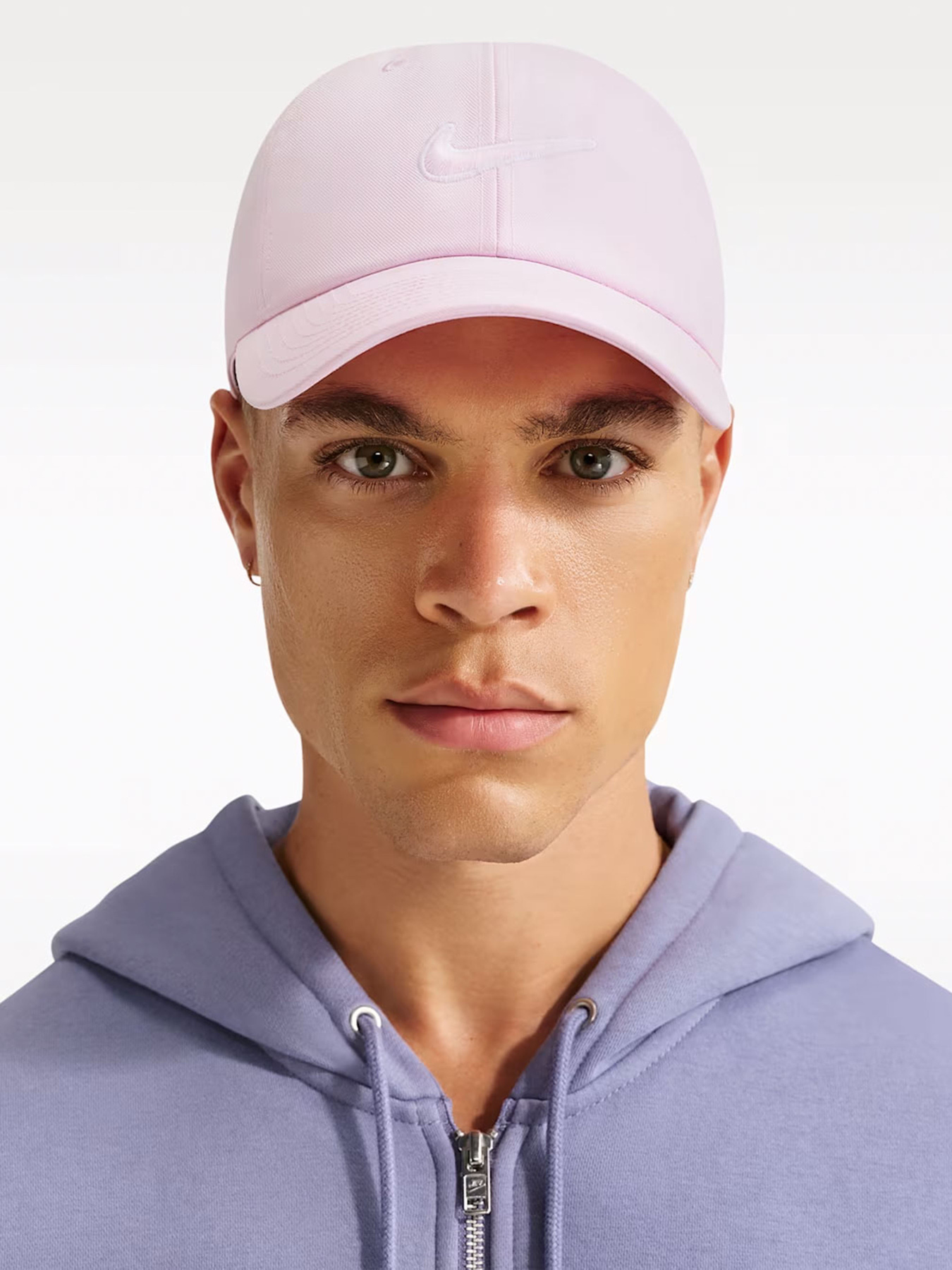 NIKE модель FB5369-663 NIKE модель FB5369-663 Фото