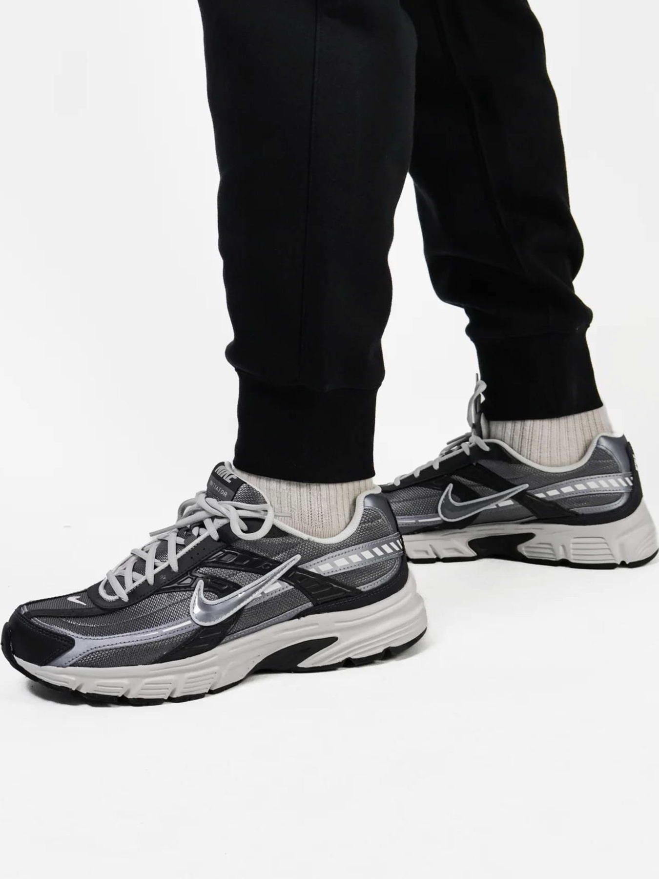 NIKE FN3787-010 модель FN3787-010 NIKE FN3787-010 модель FN3787-010 Фото