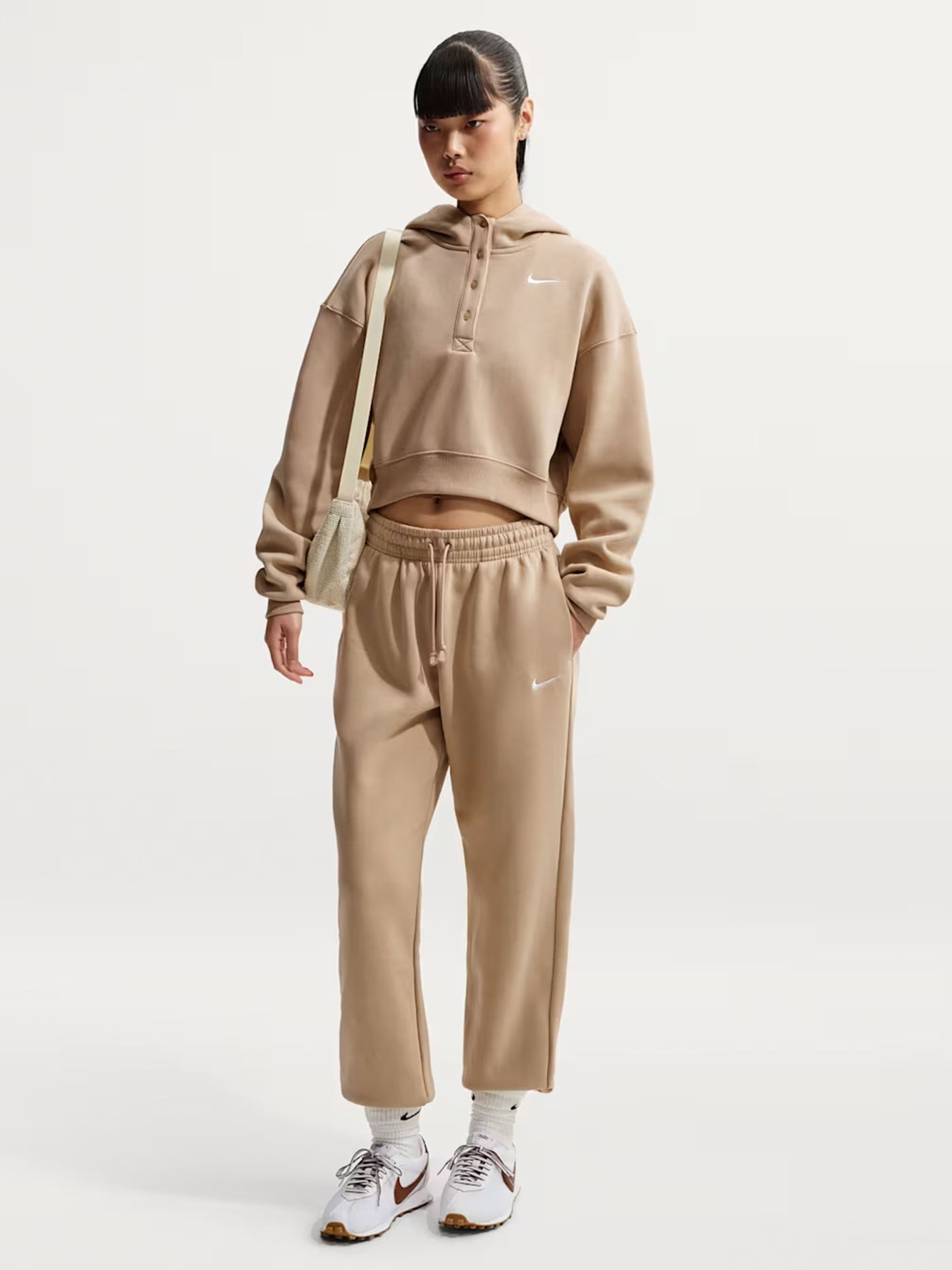 NIKE FZ5996-286 модель FZ5996-286 Фото