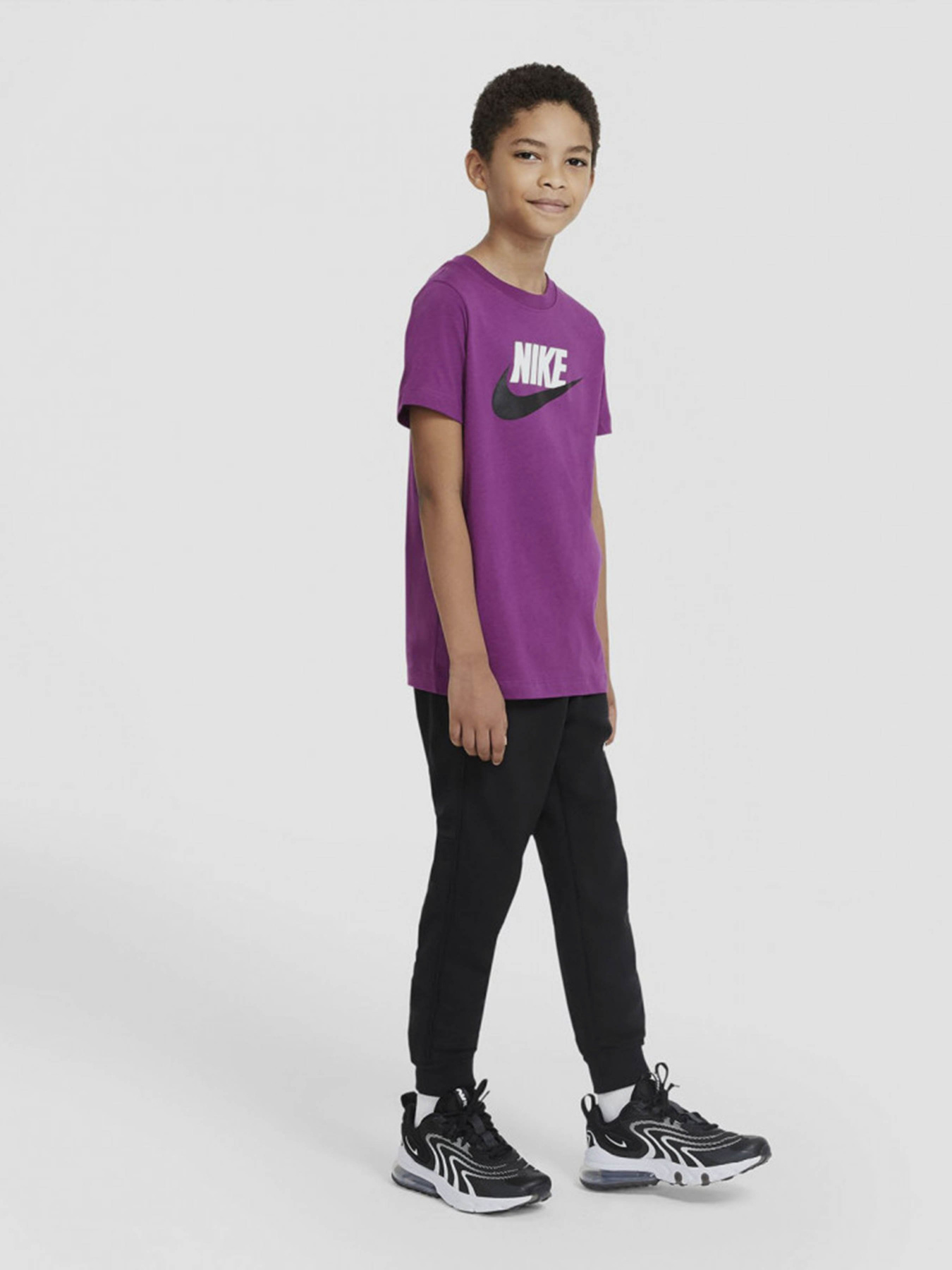 Футболка NIKE Sportswear модель AR5252-503 Фото