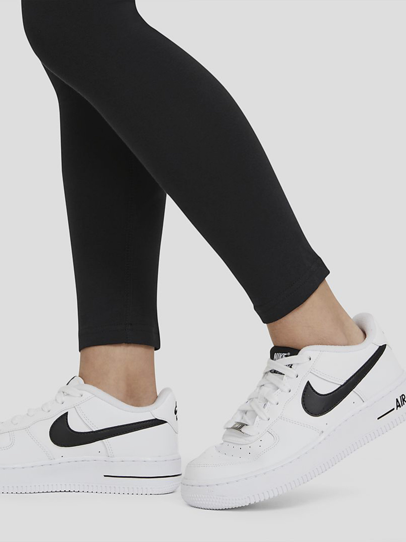 Леггинсы спортивные NIKE Sportswear Favorites модель CU8943-010 Фото