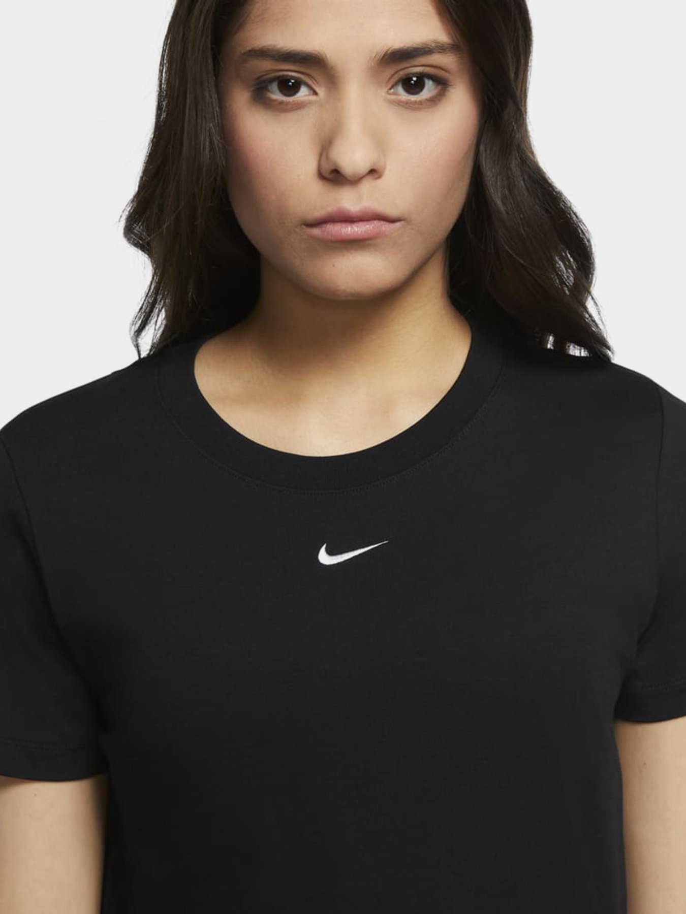 Футболки и поло NIKE Sportswear Essential модель CZ7339-011 Футболки и поло NIKE Sportswear Essential модель CZ7339-011 Фото