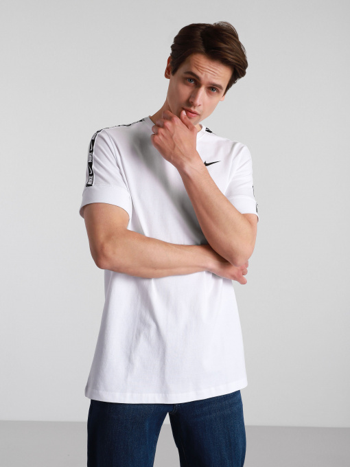 Футболки і поло NIKE  Sportswear Repeat модель CZ7829-101 Фото