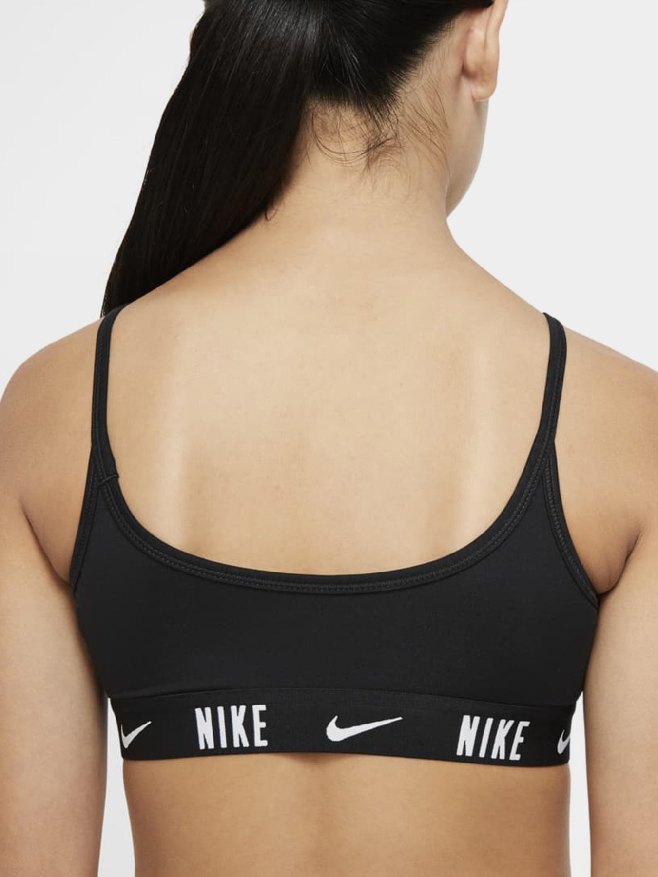 Топ NIKE Trophy модель CU8250-010 Фото