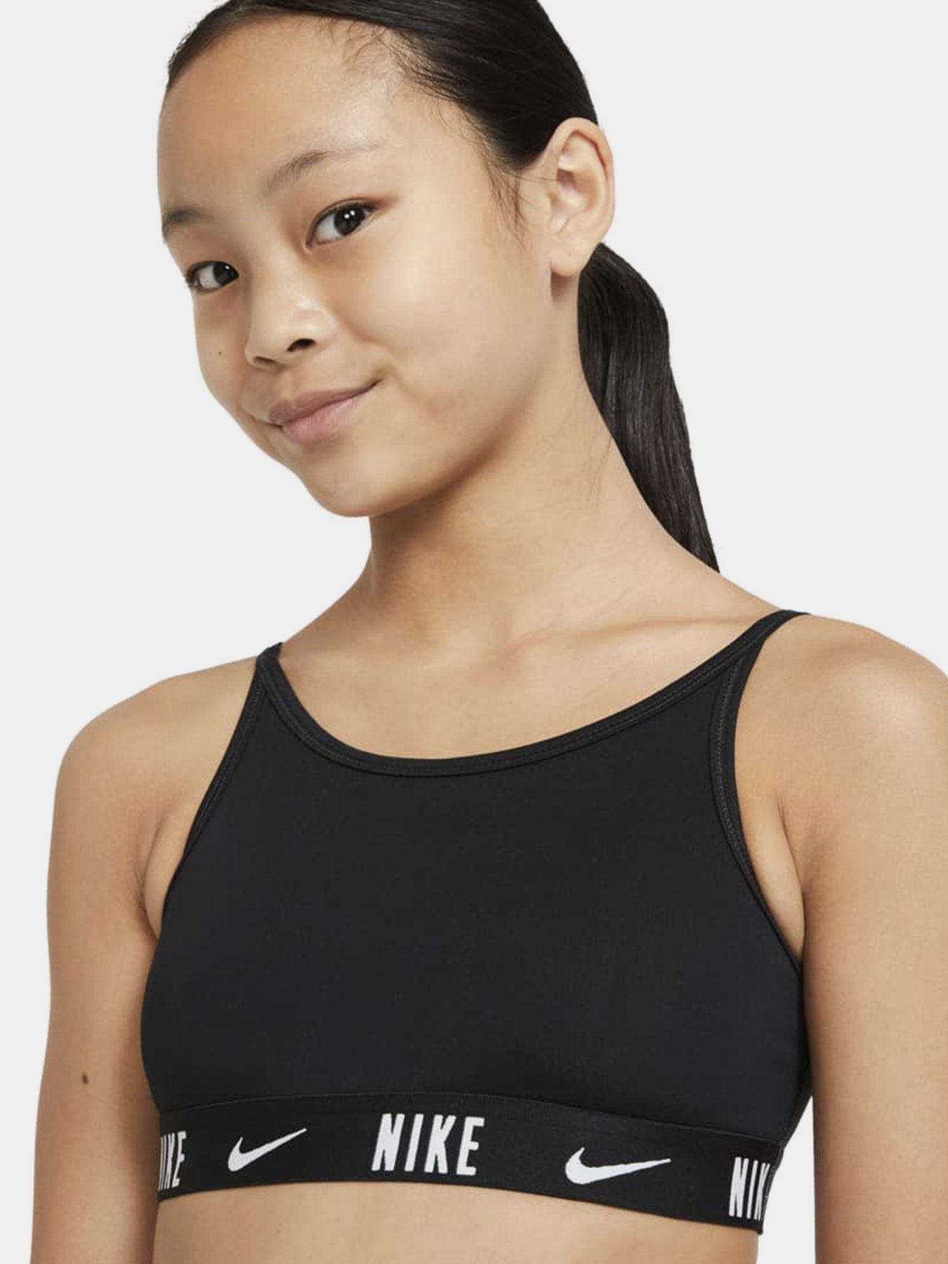 Топ NIKE Trophy модель CU8250-010 Фото