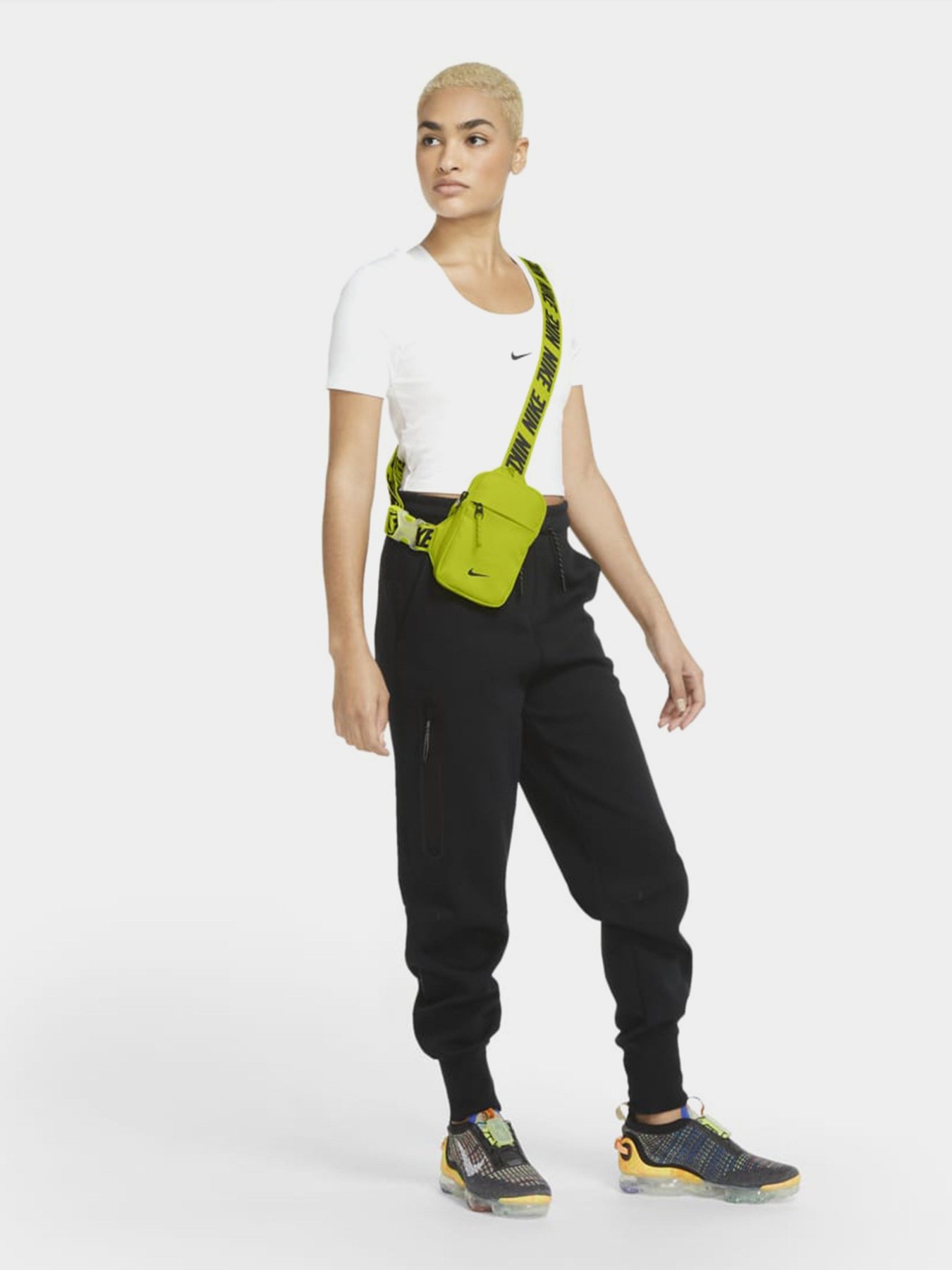 Кросс-боди NIKE Sportswear Essentials модель BA5904-389 Кросс-боди NIKE Sportswear Essentials модель BA5904-389 Фото