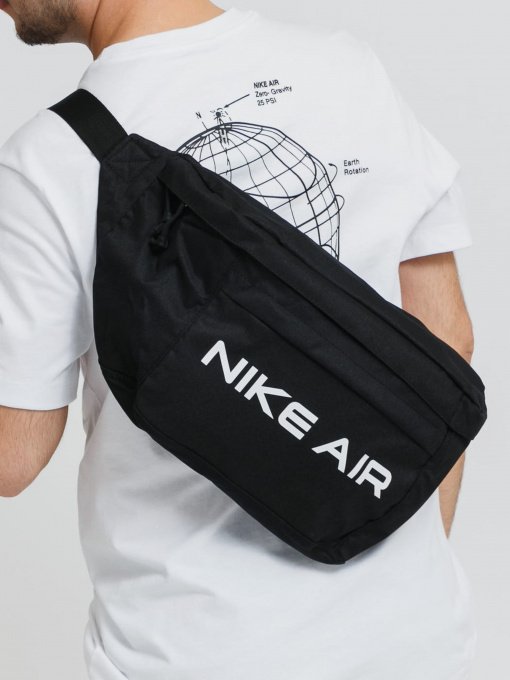 Поясная сумка NIKE  Air Tech модель DC7354-010 Фото