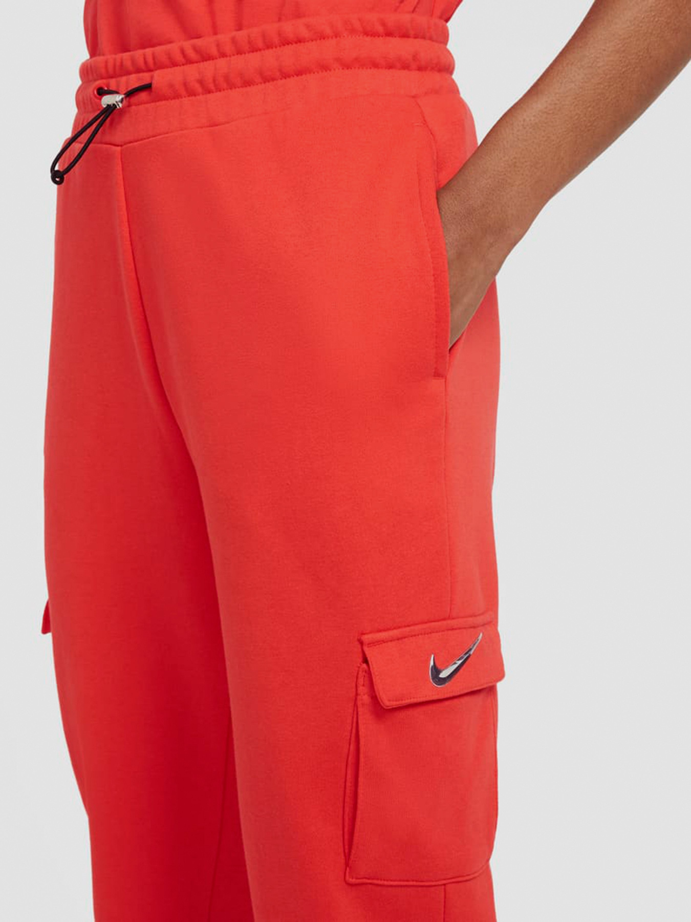 Штаны спортивные NIKE Sportswear Swoosh модель CZ8905-696 Штаны спортивные NIKE Sportswear Swoosh модель CZ8905-696 Фото