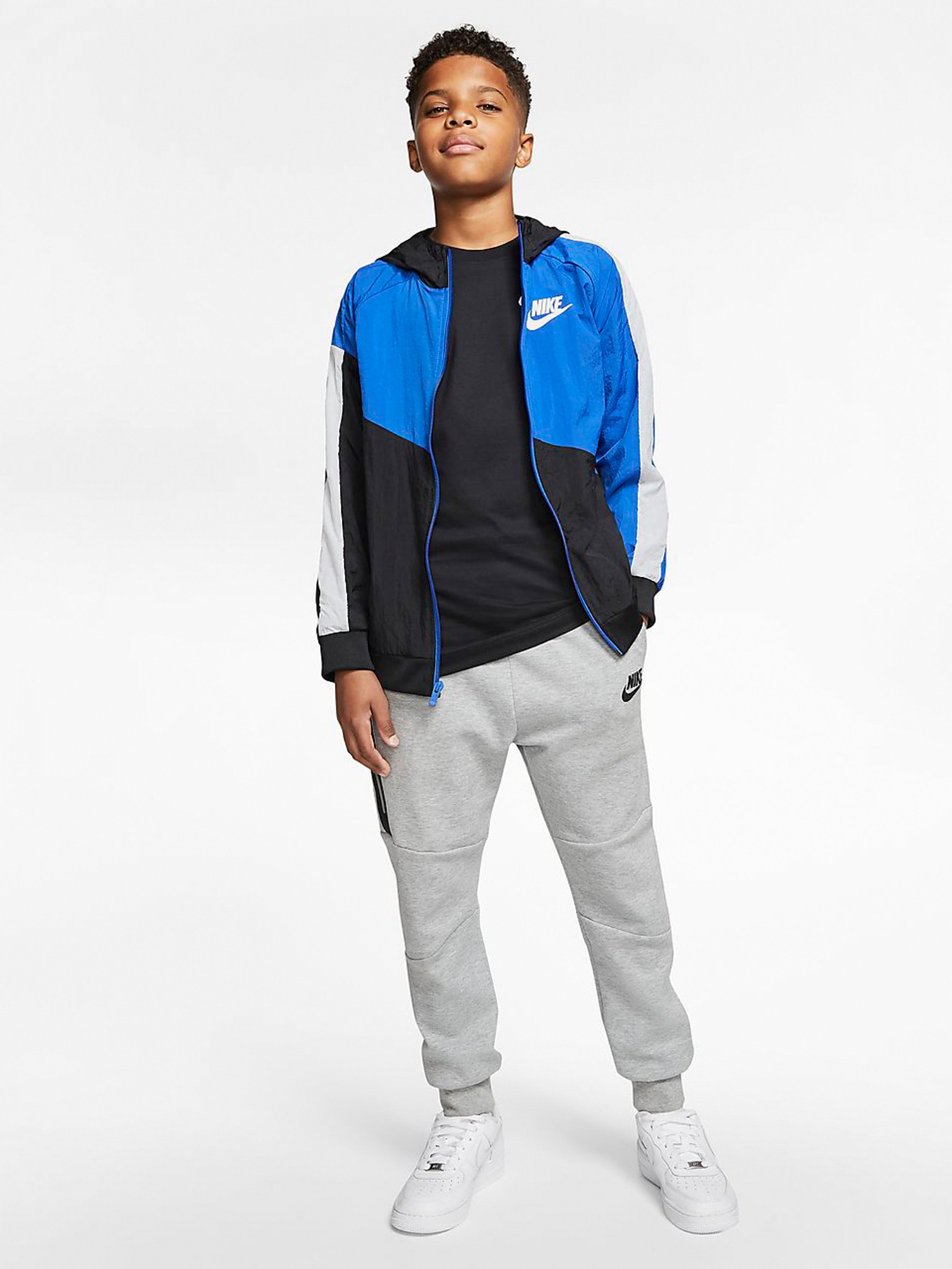 Футболка NIKE Sportswear модель AR5254-010 Фото