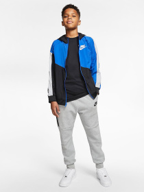 Футболка NIKE Sportswear модель AR5254-010 Фото