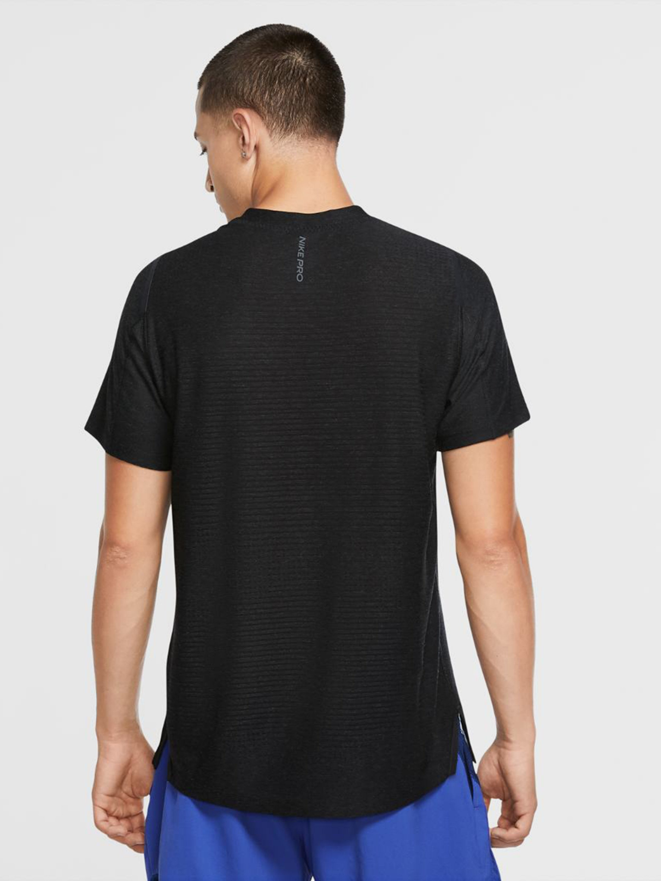 Футболка спортивная NIKE Pro Top модель CU4989-010 Фото