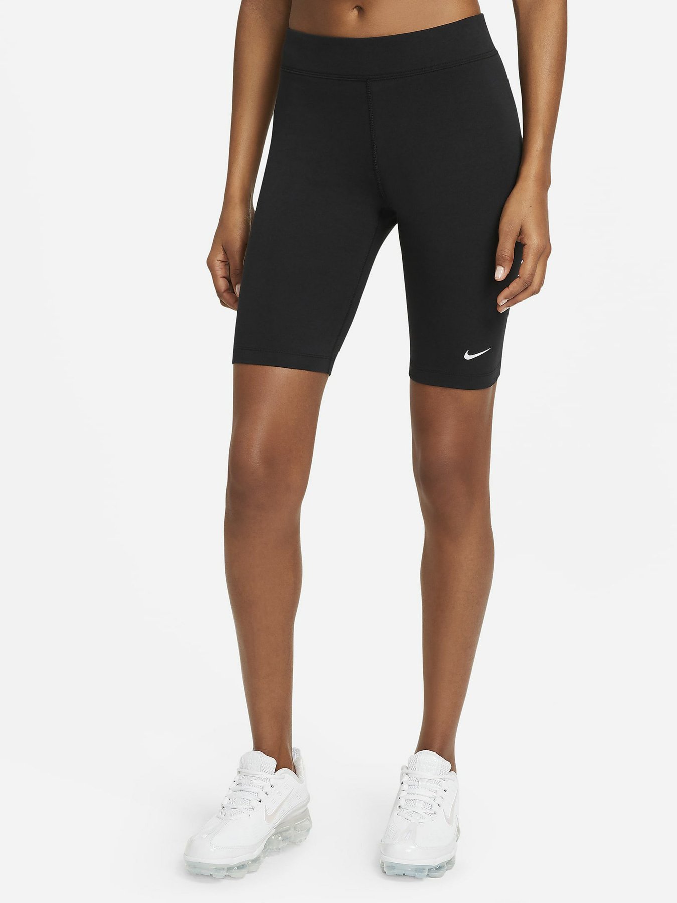 Велосипедки NIKE Sportswear Essentials модель CZ8526-010 Велосипедки NIKE Sportswear Essentials модель CZ8526-010 Фото