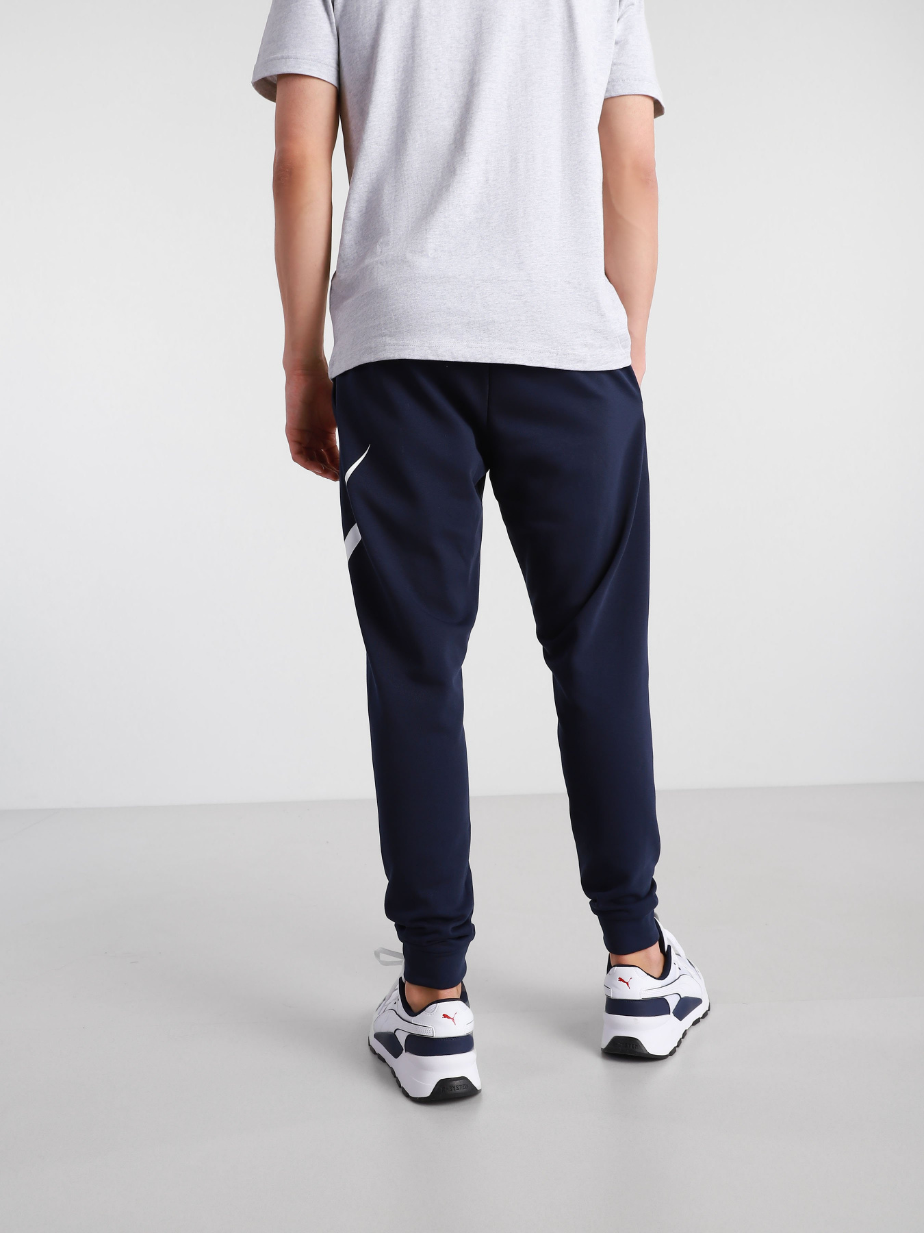 Штаны спортивные NIKE модель CU6775-452 Фото