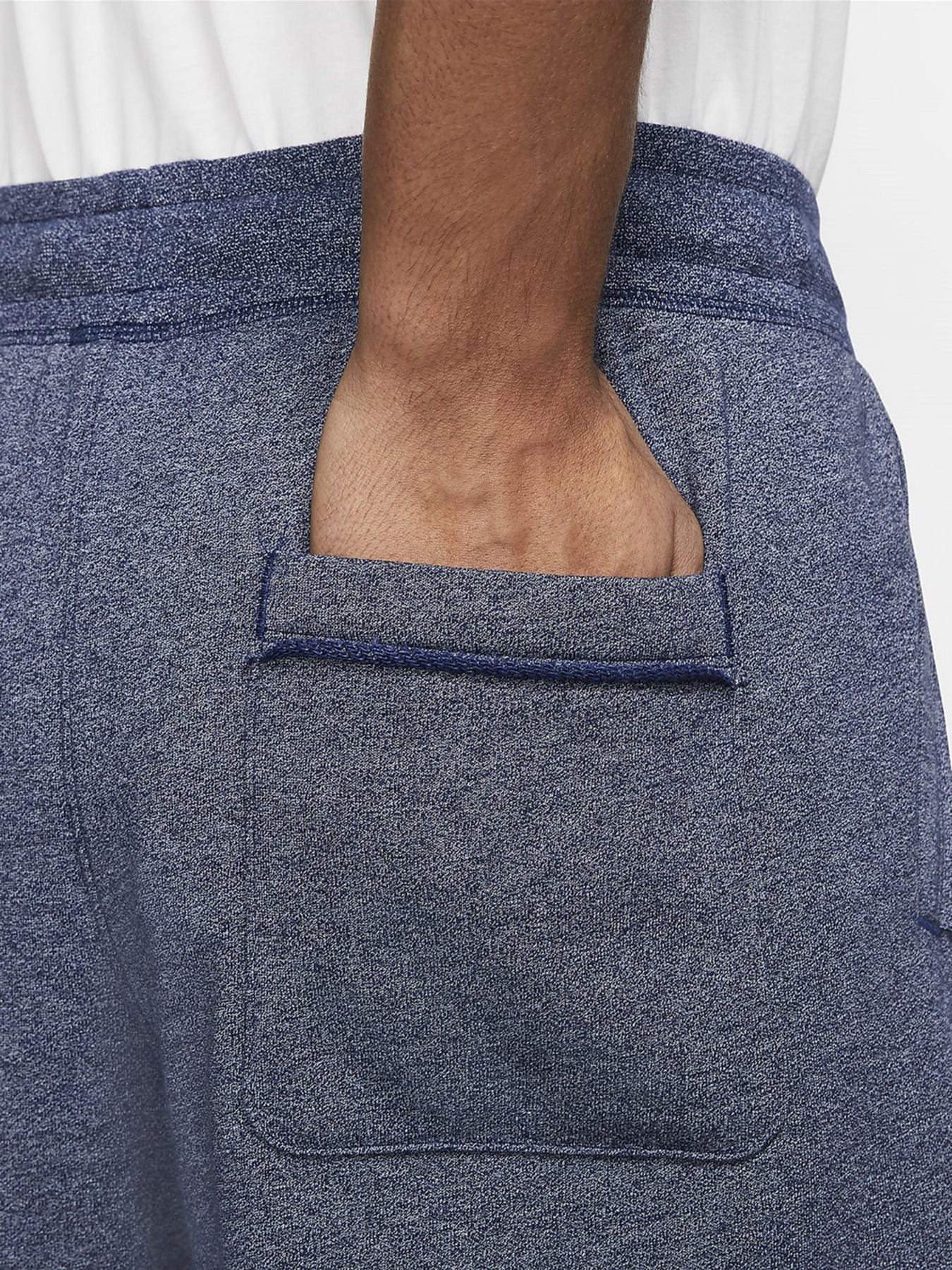 Повседневные шорты NIKE Sportswear Alumni модель AR2375-494 Фото