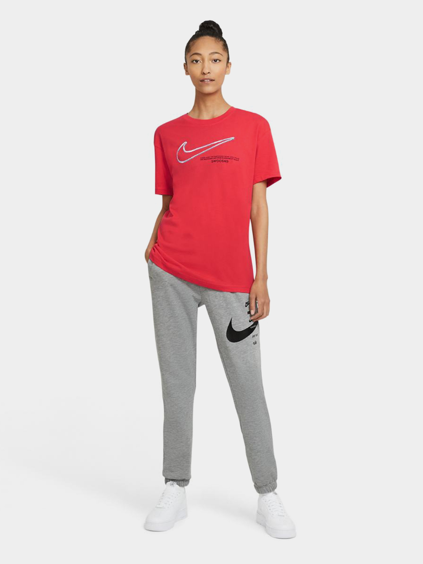 Футболки і поло NIKE Sportswear модель DB9811-696 Фото