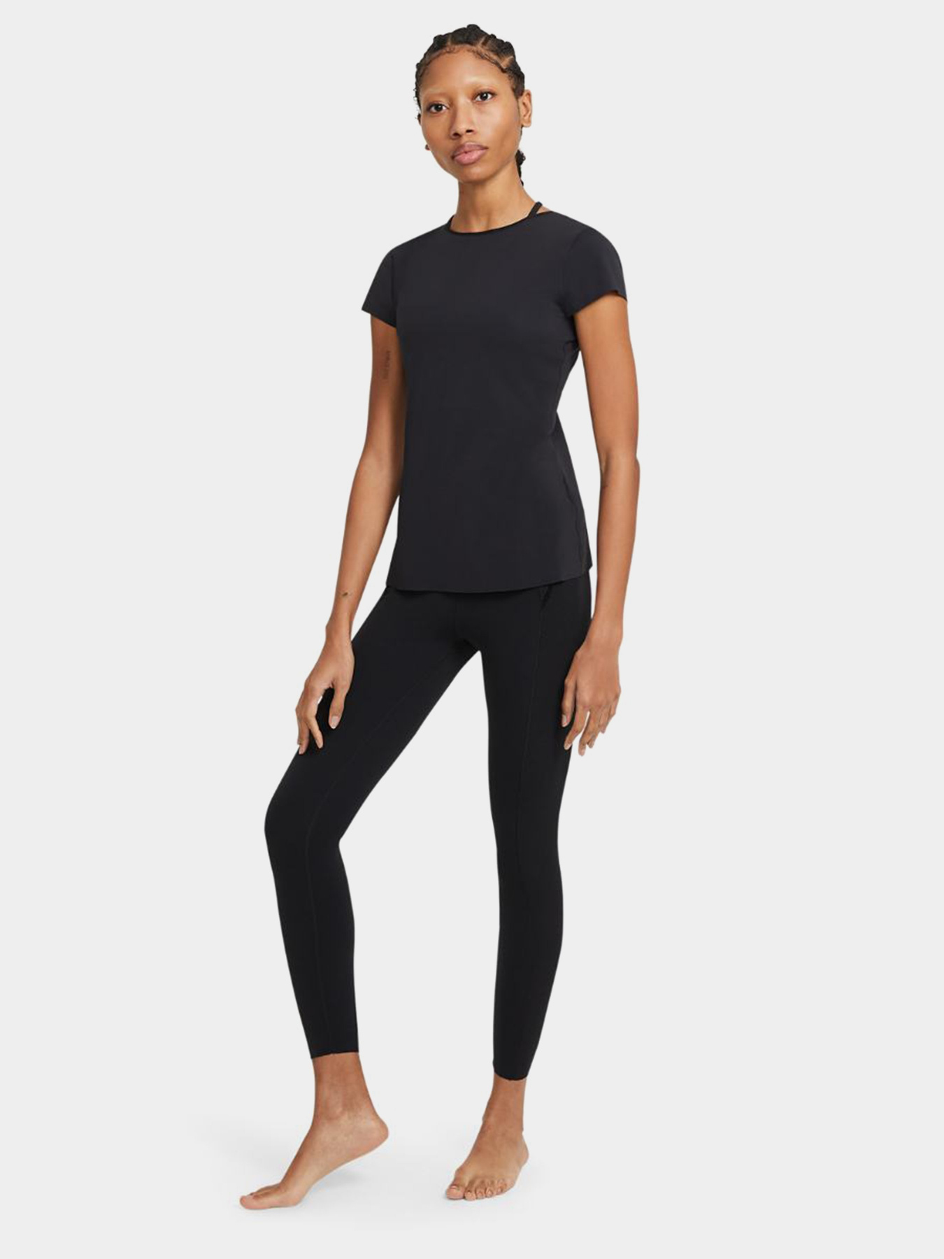 Футболки и поло NIKE LUXE INFINALON модель DC5257-010 Фото