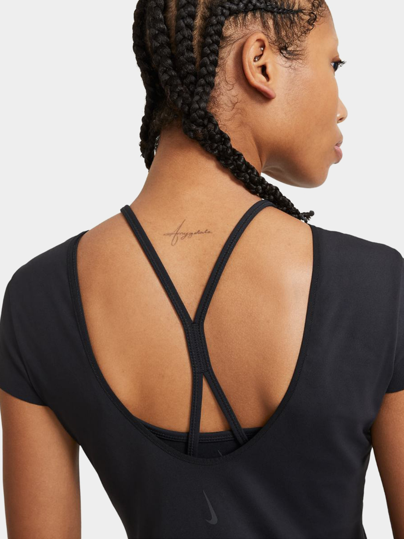 Футболки и поло NIKE LUXE INFINALON модель DC5257-010 Фото