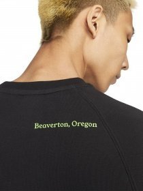 Свитшот NIKE Sportswear модель DD0882-010 Фото