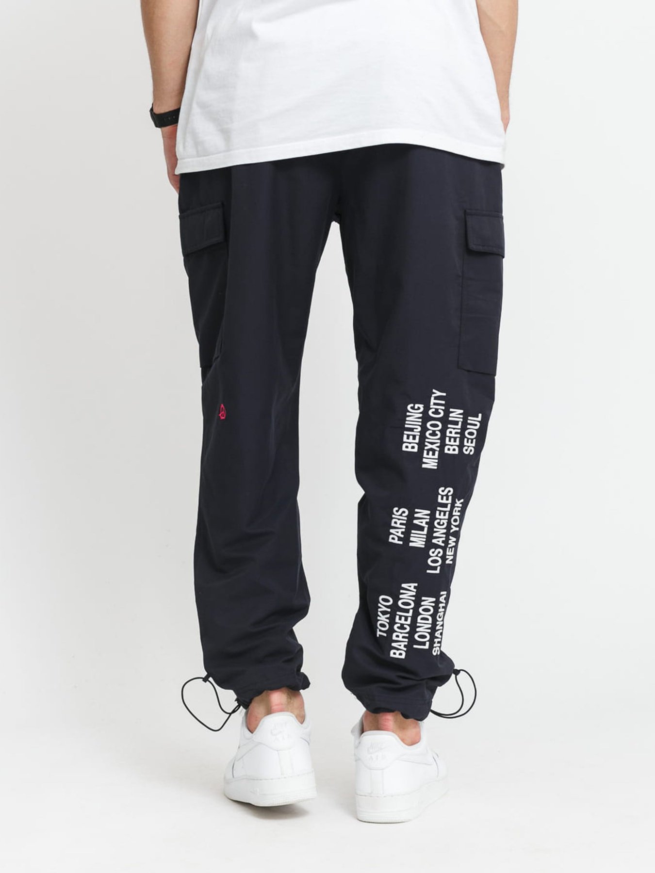 Спортивні штани NIKE Sportswear Cargo модель DD0886-010 Фото