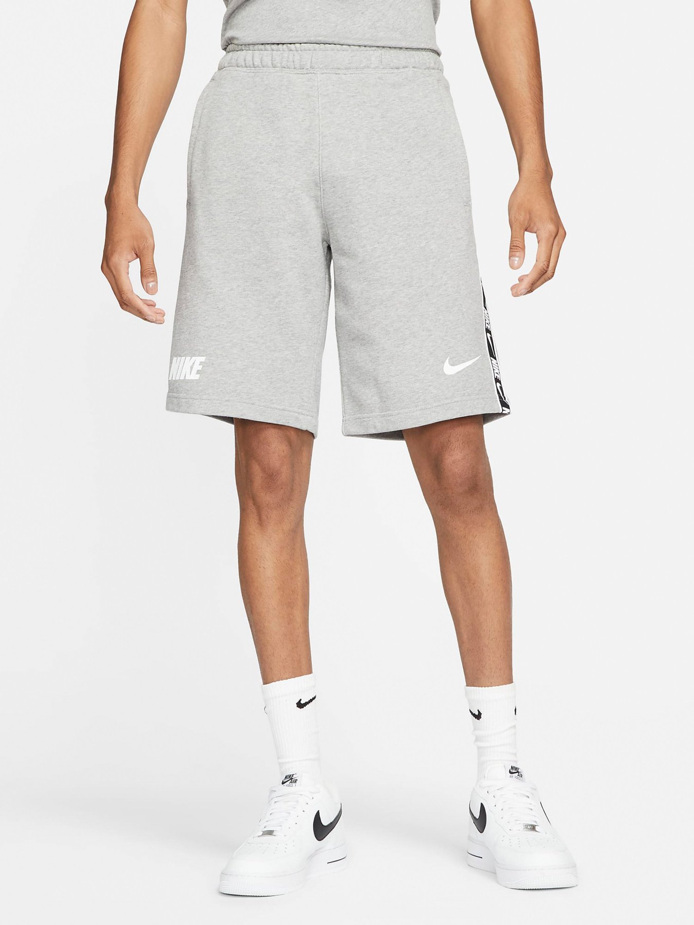 Шорти NIKE Sportswear модель DD4496-063 Фото