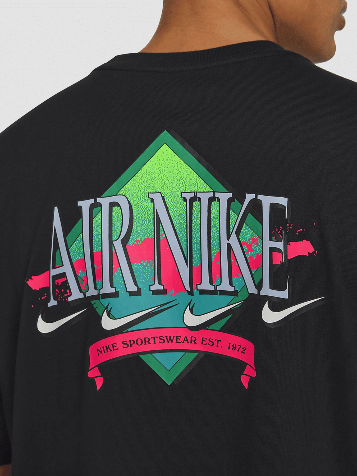 Футболки і поло NIKE Sportswear модель DD1376-010 Фото