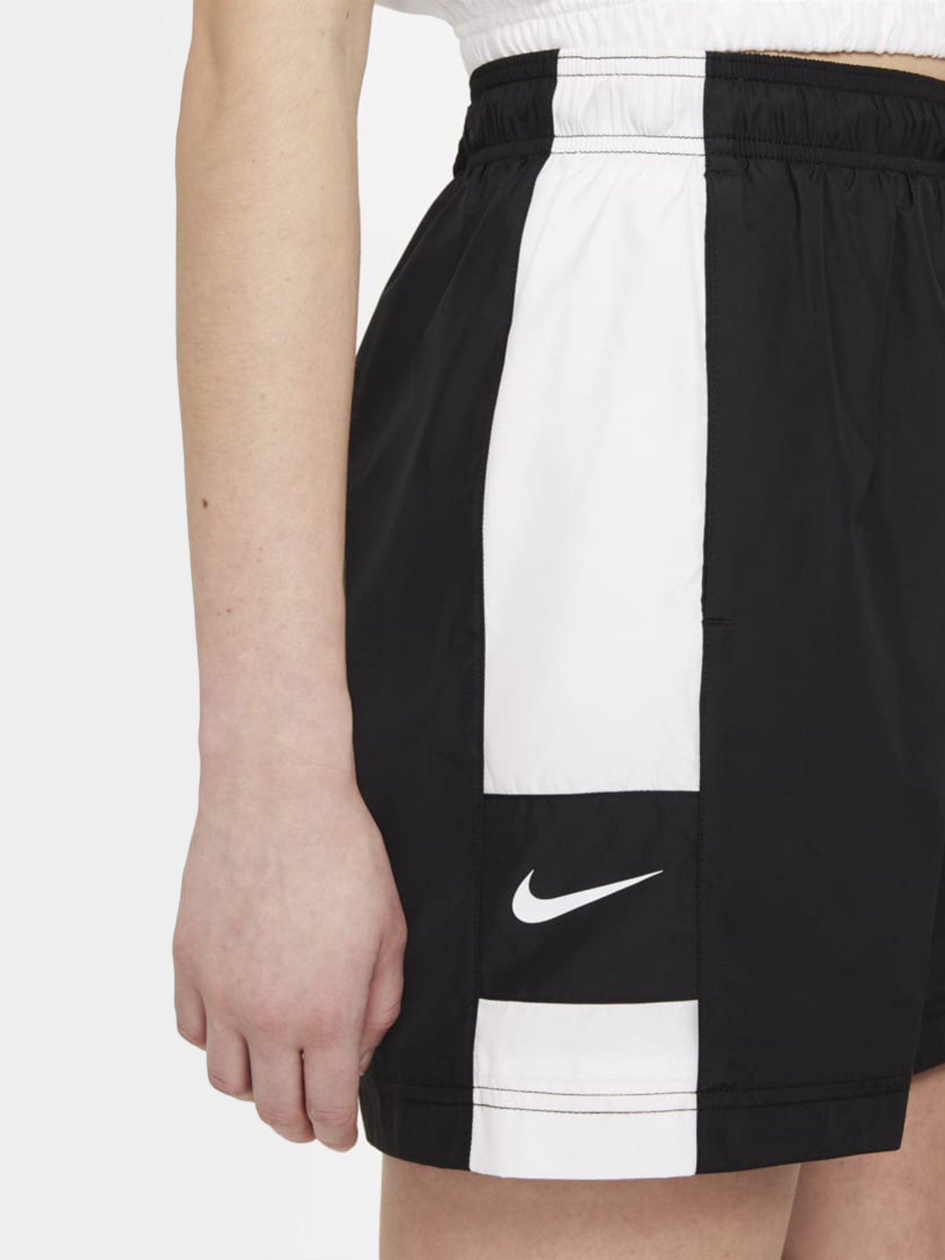 Шорти NIKE Sportswear модель CZ9741-010 Фото