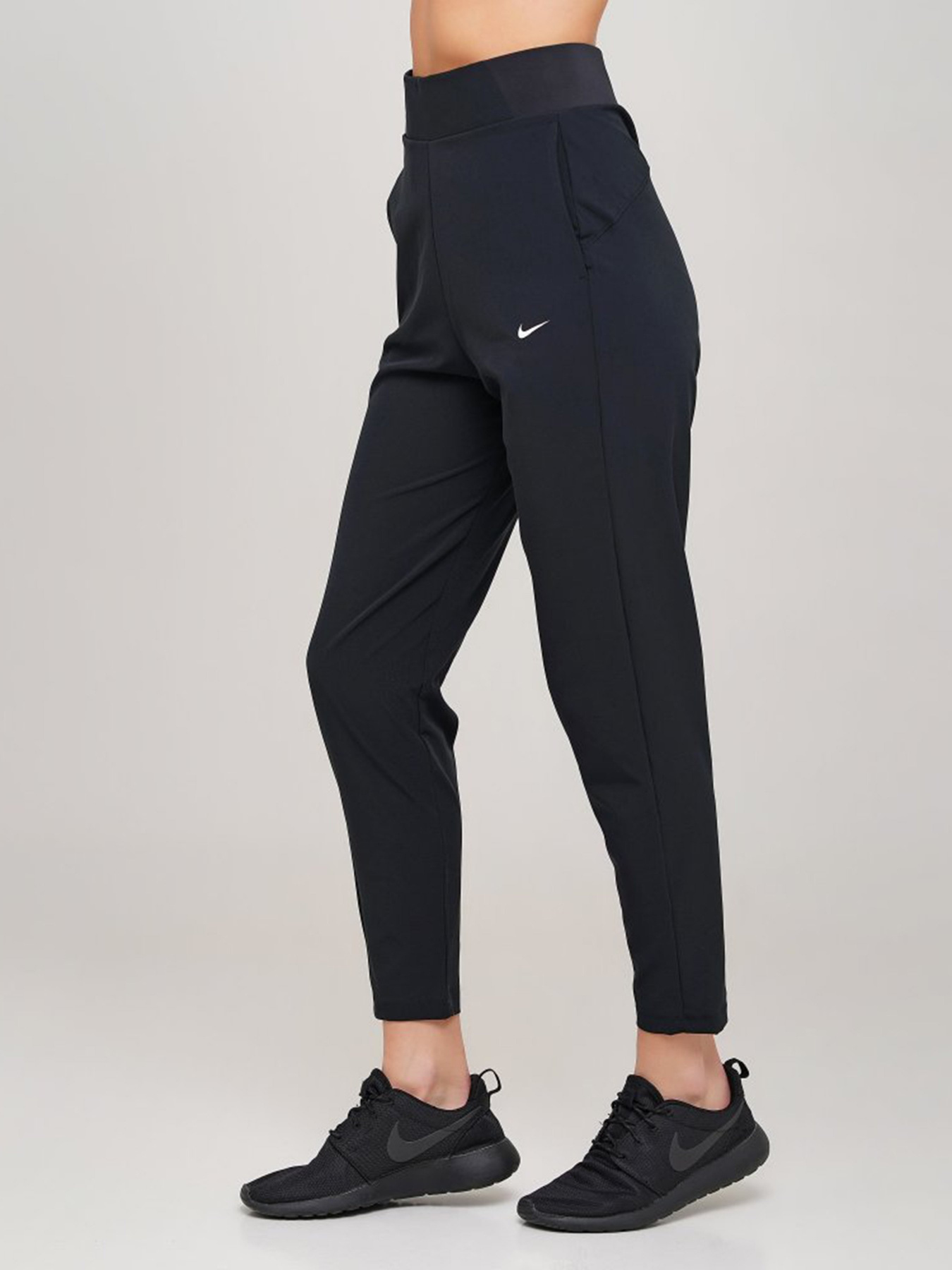 Брюки NIKE Nk Bliss Mr Vctry модель CU4321-010 Фото