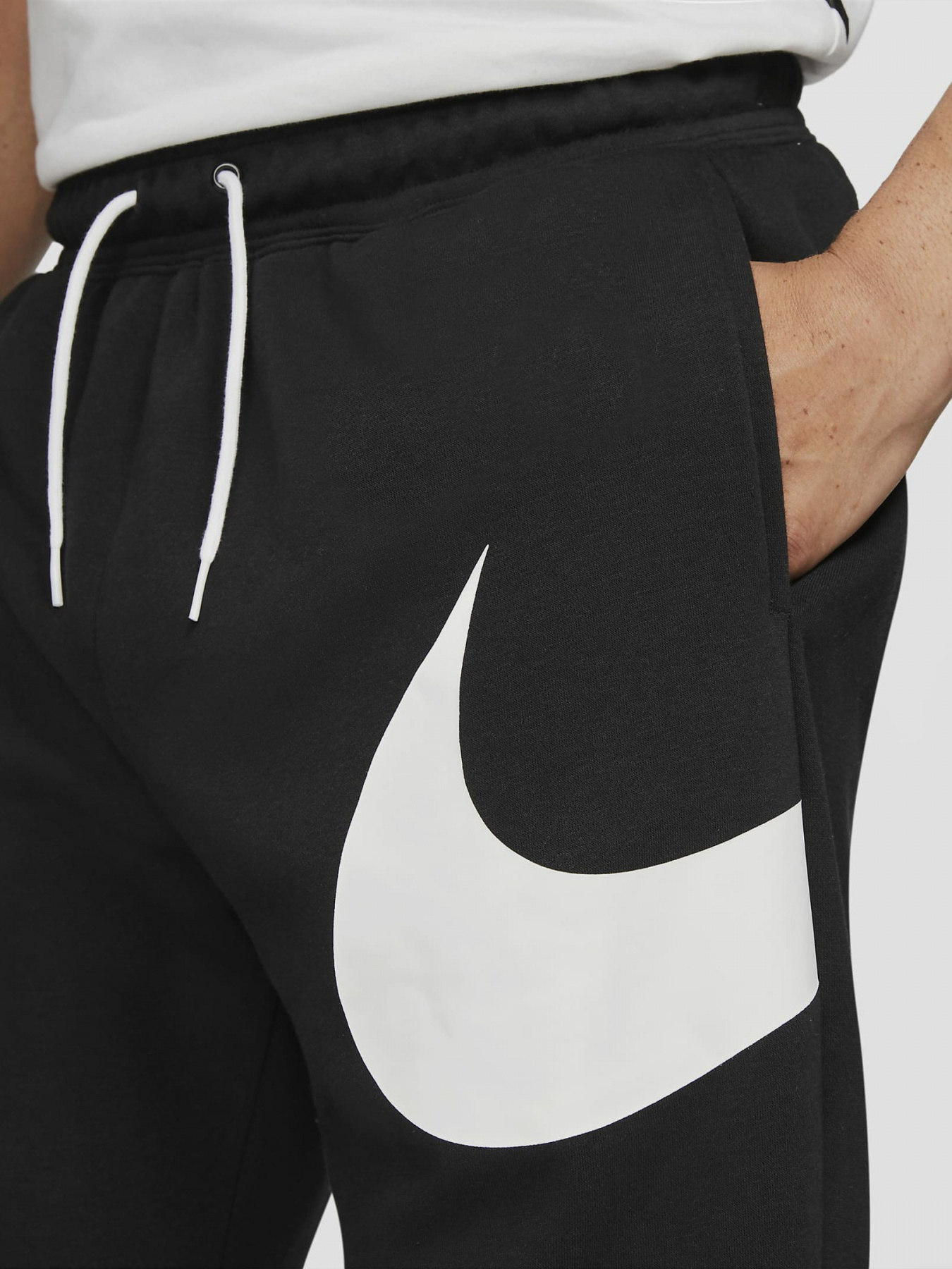 Штаны спортивные NIKE Sportswear Swoosh модель DD6001-010 Фото