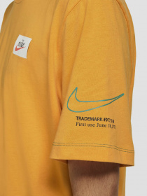 Футболки і поло NIKE Sportswear модель DJ1393-739 Футболки і поло NIKE Sportswear модель DJ1393-739 Фото