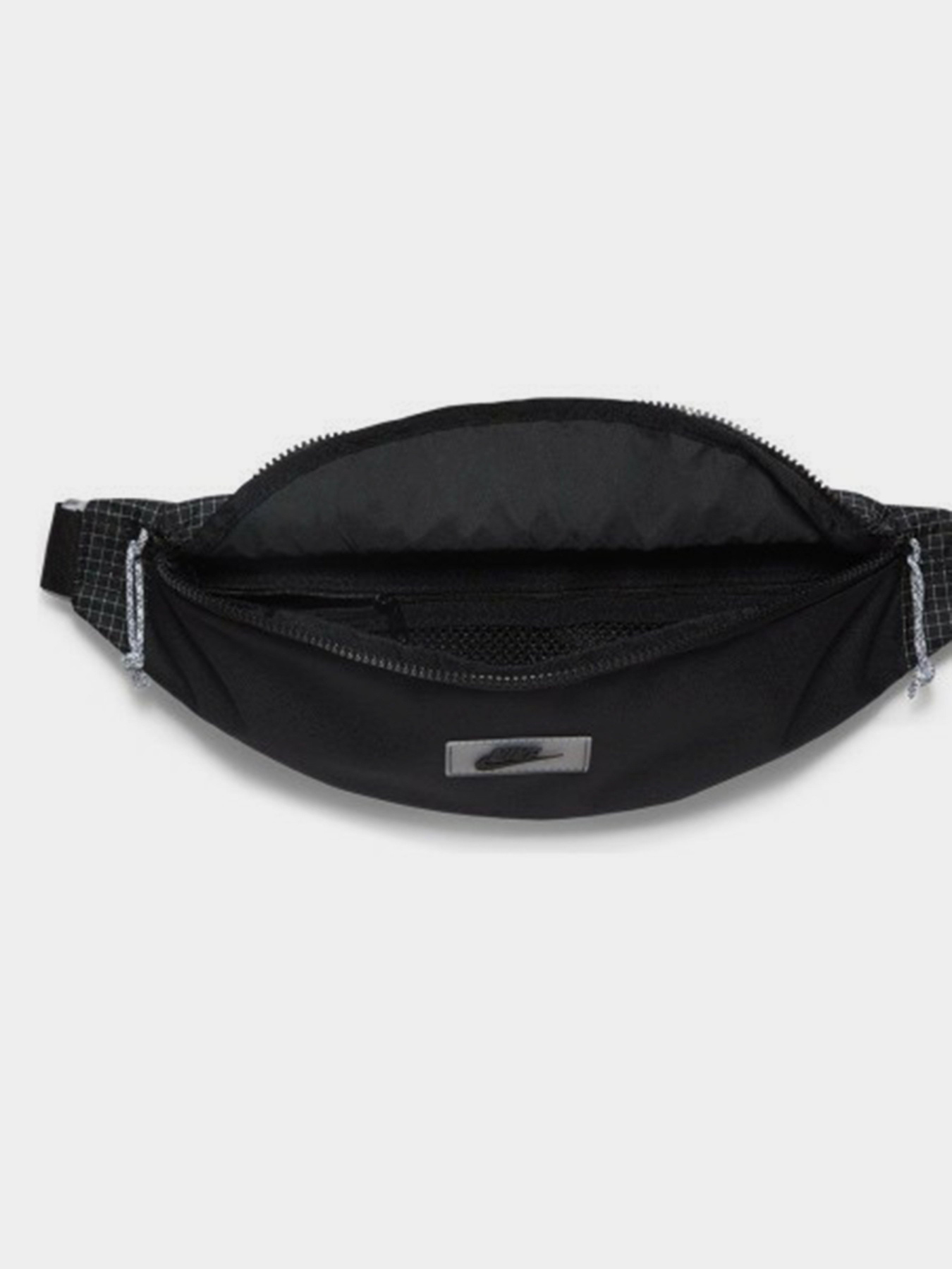 Поясна сумка NIKE Heritage Hip Pack модель DJ1620-010 Фото