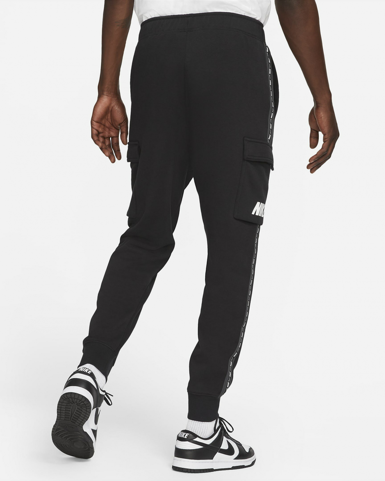 Штаны спортивные NIKE Sportswear модель DM4680-010 Фото