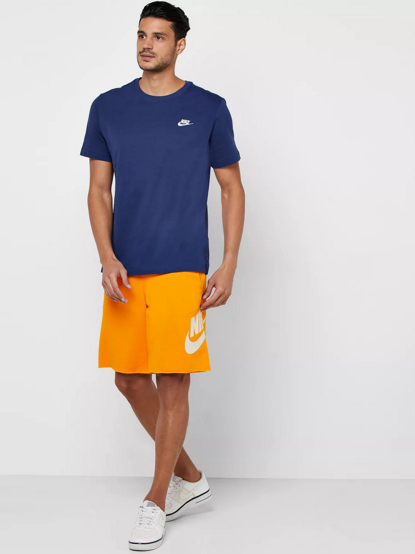 Футболка NIKE Sportswear Club модель AR4997-410 Фото