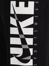 Спортивный костюм NIKE Nsw Graphic Fleece модель DD5242-010 Спортивный костюм NIKE Nsw Graphic Fleece модель DD5242-010 Фото